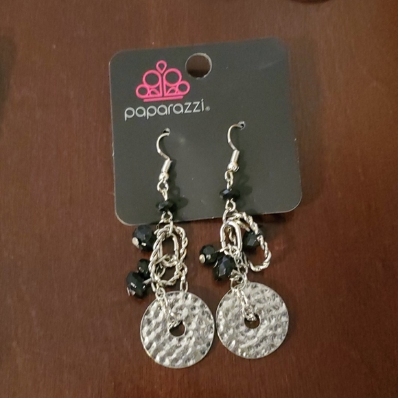 Earrings - Picture 7 of 7